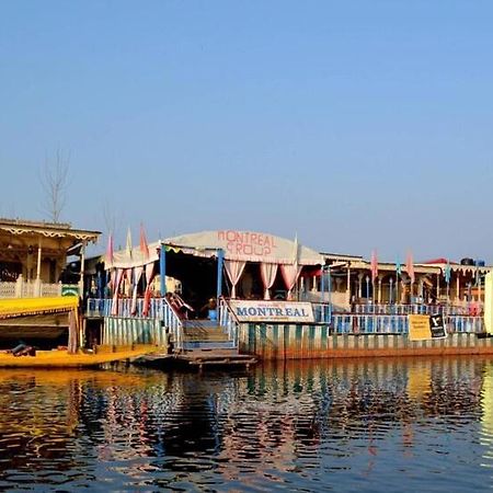 Hotel Montreal Group Of Houseboats Srīnagar Esterno foto